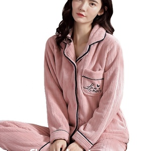 <span class=keywords><strong>Pigiama</strong></span> <span class=keywords><strong>donna</strong></span> autunno e inverno corallo peluche manica lunga autunno e inverno flanella ispessimento e peluche autunno <span class=keywords><strong>donna</strong></span> casa - Product Image 3
