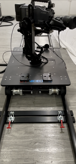 Professional Live Video Broadcasting Grip Equipment ST-2000 Motorized Camera Dolly for Stage Performance Photography Shooting
