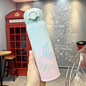 Bouteille d'eau portable pour étudiants Seaygift, motif de dessin animé mignon, bouteille d'eau en métal thermos avec couvercle à ressort, dégradé créatif, sirène - Product Image 3