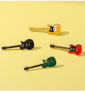 Épinglette en émail doux en forme de guitare électrique colorée, épingles à revers de guitare, <span class=keywords><strong>broche</strong></span> - Product Image 3