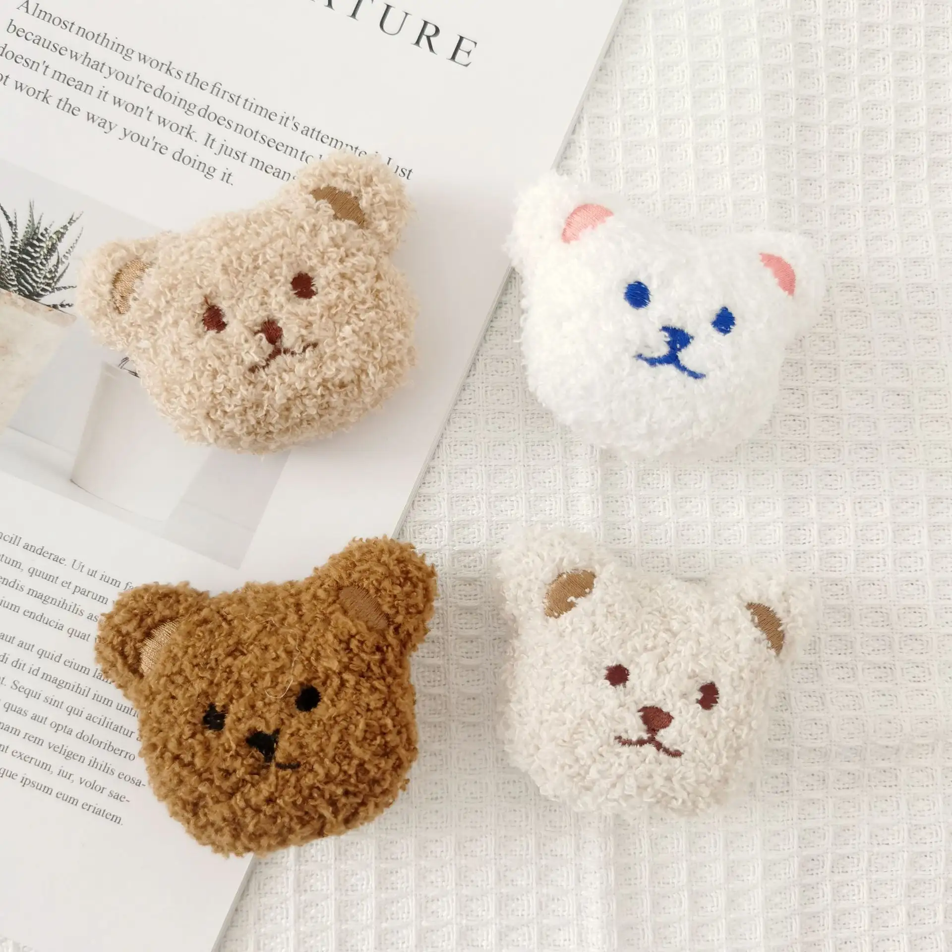 Plush cute bear Christmas decoration refrigerator magnet cute cotton frog cat rabbit bear plush doll popular in Korea