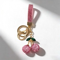 Porte-clés brillant en forme de cerise, pendentif multifonctionnel pour sac de téléphone portable, pendentif créatif pour femme, porte-clés