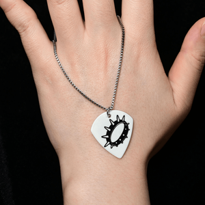 Collana con Ciondolo a Forma di Nota Musicale e Plettro per Chitarra, Gioiello Hip Hop Antiruggine in Acciaio, Regalo di Compleanno per <span class=keywords><strong>Chitarristi</strong></span> e Amanti della Musica - Product Image 3