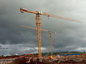Grue à tour à plateforme plate de marque supérieure XGT800-40S, 40 tonnes, hauteur de levage 82 m, 800 t.m, pour la construction urbaine de grands immeubles - Product Image 5