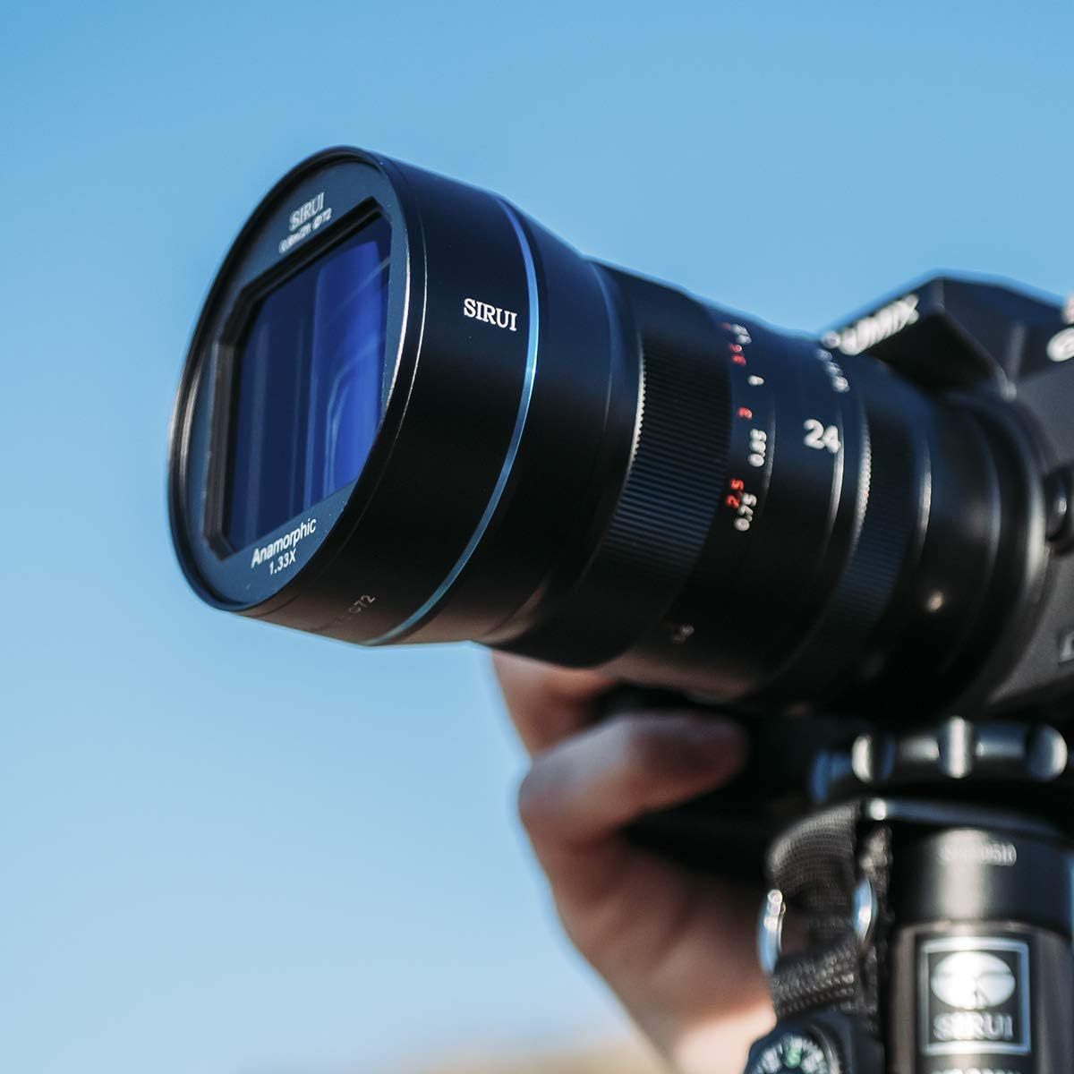 SIRUI 24mm アナモルフィック固定焦点広角レンズ F2.8 1.33X フル
