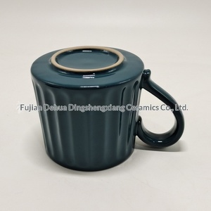 Service à café et soucoupe Rome Wenliang en poterie vert clair, style doric japonais, luxe léger, vintage, 350 ml, pour café filtre domestique - Product Image 4