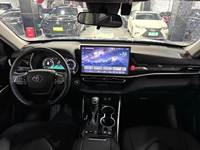 Toyota Highlander HEV 2.5L 2026 E CVT 2WD SUV familial 7 places d'occasion, conduite intelligente de pointe, conduite à gauche, stock disponible
