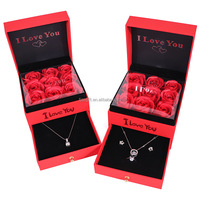 Love 9 Seifenblumen Quadratische Schmuckbox für Muttertag Valentinstag Geschenk Künstliche Rose Klappdeckel Wasserdicht