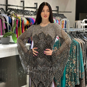 ชุดราตรีทรงเมอร์เมดแบบยาวถึงพื้น สีดำ ประดับคริสตัลเพชร 3 มิติ รุ่น TK34-10 สำหรับงานปาร์ตี้สไตล์อาหรับ พร้อมไข่มุก ขนนก จีบ และป้องกันไฟฟ้าสถิต - Product Image 5