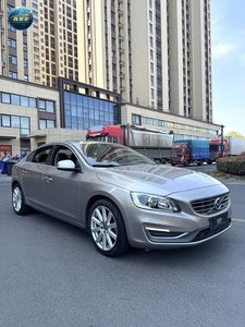 Miglior Offerta all'Ingrosso per <span class=keywords><strong>Auto</strong></span> Usate <span class=keywords><strong>V60</strong></span> T5 Drive-E Premier Automatic Turbo FWD 4 Porte Wagon con Interni Chiari in Vendita - Product Image 2