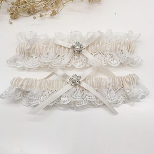 Fornitori di nozze 2pcs Da Sposa Giarrettiera Sexy Delle Donne di Strass Bianco di Pizzo Gamba Bowknot Giarrettiere - Product Image 6