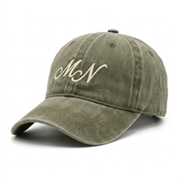Casquette de baseball non structurée à profil bas et visière incurvée en coton délavé, avec logo monogramme et initiales brodées personnalisées