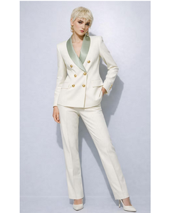 Ensemble de costume élégant ivoire pour femme, blazer cintré à double boutonnage avec revers en satin sauge et pantalon droit assorti - Product Image 1