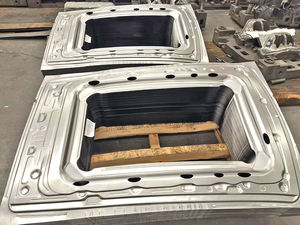 <span class=keywords><strong>Prensa</strong></span> hidráulica de cuatro columnas y tres haces de alta productividad 1600 T para la producción de revestimientos para techos de automóviles - Product Image 6