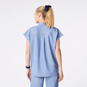 <span class=keywords><strong>Tenue</strong></span> Médicale Personnalisée pour <span class=keywords><strong>Femme</strong></span> avec Logo – Blouse et Pantalon en Spandex pour Hôpital, Vêtements <span class=keywords><strong>de</strong></span> <span class=keywords><strong>Travail</strong></span> pour Infirmières, Esthéticiennes et Futures Mamans – Gris – Tissu Tissé pour Salons - Product Image 4