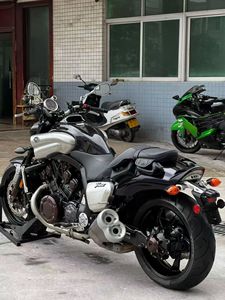 Motocicleta Deportiva Yamaha <span class=keywords><strong>VMAX</strong></span> <span class=keywords><strong>1700</strong></span> Usada, Modelo Nuevo, 1679cc, Gasolina, Estilo Naked, V4 Muscle - Product Image 6