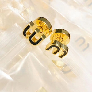 18K金メッキビッグラウンドMIUレターイヤリングエナメルレター<span class=keywords><strong>M</strong></span>スタッドイヤリング女性用女の子 - Product Image 5