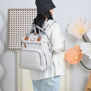 Sac à dos portable imperméable pour maman, grande capacité, sac à langer pour bébé avec USB - Product Image 6