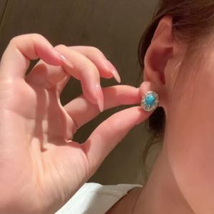 ชุดเครื่องประดับแฟชั่น จี้พัดพับประดับเพชร ดีไซน์หรูหรา ระดับไฮเอนด์ ทำจากเงินแท้ S925 ชุบทองคำขาว ประดับเพชรทรงพีช สำหรับผู้หญิง - Product Image 5