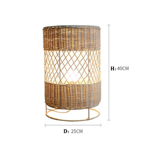 Lampe sur pied en <span class=keywords><strong>rotin</strong></span> faite à la main de style lanterne japonaise avec <span class=keywords><strong>abat</strong></span>-<span class=keywords><strong>jour</strong></span> LED <span class=keywords><strong>pour</strong></span> la décoration du salon - Product Image 4