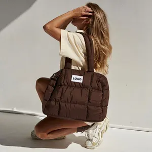 Üretici özel yeni moda kişiselleştirilmiş seyahat kabarık çanta kapitone naylon tuval pamuk kumaş Puffer Tote çanta