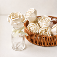 Rose en bois de Sola de 2,4 pouces faite à la main avec corde en coton, accessoire diffuseur d'aromathérapie, vente en gros directe d'usine