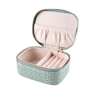 Portable voyage bijoux organisateur boîte de rangement en cuir PU moderne élégant filles organiser boucles d'oreilles colliers anneaux bijoux - Product Image 2