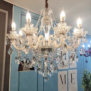 Candelabro LED de cristal de diseño contemporáneo para bodas, hoteles o villas con base de bombilla E12, velas incluidas - Product Image 4