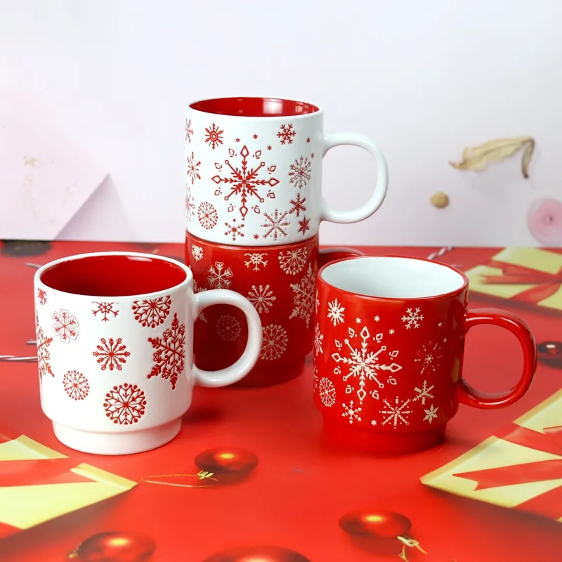 クリスマスセラミックOEM石器4個セットスタッキングコーヒーカップカスタムスタッキングマグ鉄スタンド付き