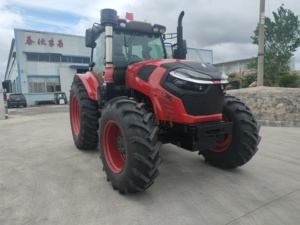 รถแทรกเตอร์การเกษตรขนาดใหญ่ TD Chassis 260 แรงม้า ขับเคลื่อน 4 ล้อ พร้อมเกียร์และเครื่องยนต์สำหรับใช้งานในฟาร์ม - Product Image 3