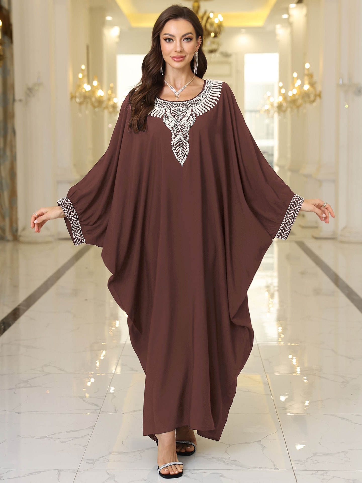 สีน้ำตาล