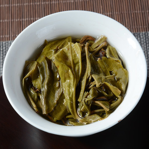 Thé Pu'er cru Bingdao du Yunnan 2020, gâteau de thé 100g, mini rond, Puerh Sheng, amincissant, détoxifiant, perte de poids, ventre plat, OEM/ODM, marque privée - Product Image 4