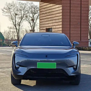 Voiture électrique d'occasion Avatr 11 2023-2024, SUV gris 4 portes 5 places, purement électrique, boîte automatique, conduite à gauche - Product Image 2