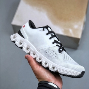 Zapatillas Deportivas Estilo Nube 2026, Unisex, Primavera, Transpirables, Antideslizantes, de Malla, Suaves, Cómodas y Ligeras para Correr - Product Image 1