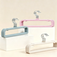 Rosa Samt-Kunststoff Einlagige Hosenbügel Platzsparende Schlanke Hosenbügel mit Haken Moderner Multifunktionaler Kleiderschrank-Organizer