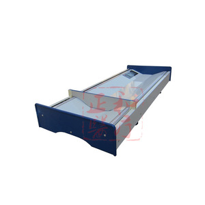 Cama electrónica para medir la altura y el peso de bebés con bandeja de báscula, forma rectangular, funciona con pilas recargables. - Product Image 5