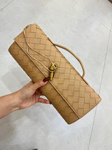 2025 Trendy <strong>Luxury</strong> Ladies' Woven Long Clutch Bag PU Leather Shoulder Strap Vintage Soft Printed Women Handbags Ladies <strong>Luxury</strong> - Product Image 5
