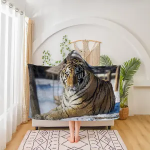 MU Padrão personalizado confortável inverno animal capuz cobertor 3d tigre impressão digital padrão capuz flanela sherpa cobertor