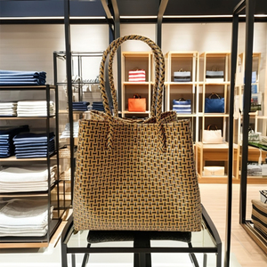 Bolsos Premium hechos a mano para mujer ecológicos de alta calidad tejido único de plástico reciclado - Product Image 3