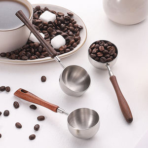 Cucharadita de café personalizada de 30ml, cuchara medidora de acero inoxidable 304 con mango de nogal y mango de madera - Product Image 1