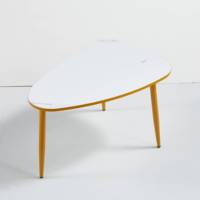 Table centrale moderne minimaliste chaude Table basse en bois blanc triangulaire pour salon décor à la maison