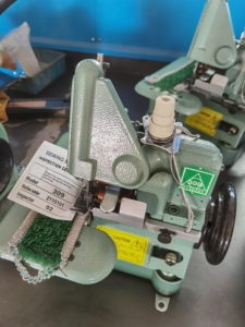 3 Thread Thảm Cạnh May Máy Overlock Cho Chăn - Product Image 3