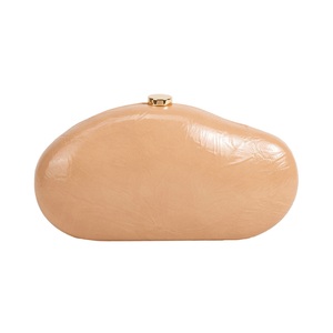 Pochette de soirée élégante en cuir PU pour femme avec chaîne métallique amovible, sac à bandoulière pour les sorties de Noël - Product Image 2