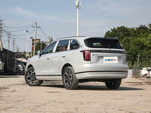 SUV Híbrido Mediano de Última Generación Jetour L7 Plus con Batería de 18.67kWh, Carga Rápida, Lujo, Viajes al Aire Libre, Auto Eléctrico - Product Image 4