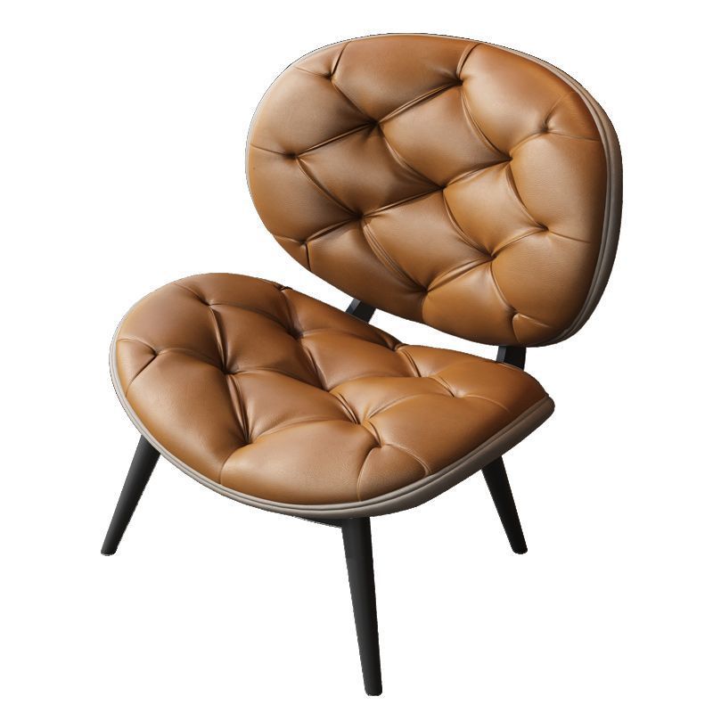 Coque classique gris clair avec chaise villa rembourrée marron