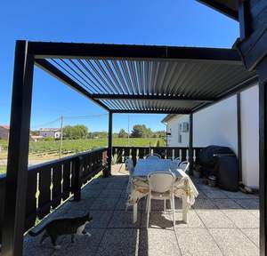 Pergola bioclimatique <span class=keywords><strong>en</strong></span> aluminium <span class=keywords><strong>pour</strong></span> extérieur 3x3 m, imperméable, gazebo de jardin, <span class=keywords><strong>lames</strong></span> orientables, <span class=keywords><strong>terrasse</strong></span> - Product Image 2