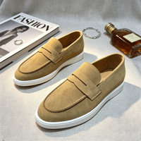 Mocassins en daim respirants et légers pour hommes, collection 2026, style luxe discret, semelle extérieure en caoutchouc antidérapante, souples à enfiler, pour le bureau et les week-ends