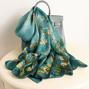 Foulard en satin de soie à fleurs d'abricot inspiré de Van Gogh, châle long à double usage avec imprimé de style sergé d'été pour le printemps et l'automne - Product Image 2