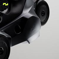 Zapatos Exoesqueléticos con Ruedas y Algoritmo de Caminata Inteligente con IA, para Desplazamientos Urbanos Más Rápidos, Resistentes al Agua IPX4