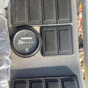 Excavadora hidráulica sobre orugas Volvo EC290DLC de 29 toneladas usada, modelo 2022, motor japonés Original, construcción bien mantenida - Product Image 6